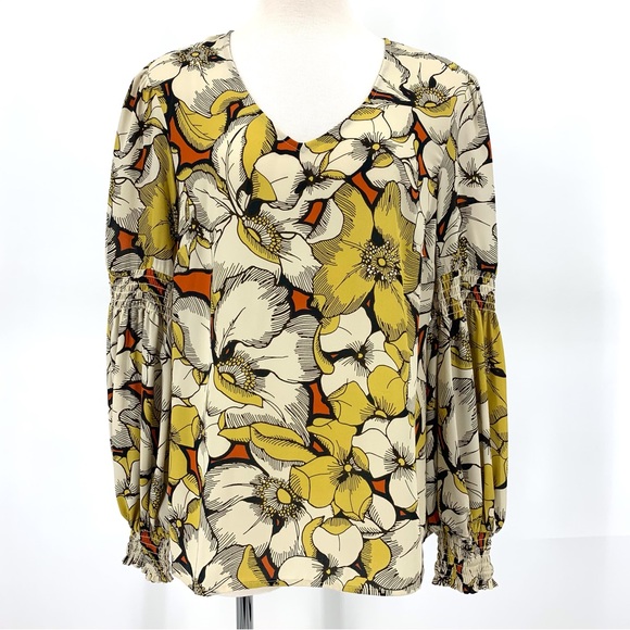 Cabi Sequel Blouse #3954, Yellow Floral V-Neck Long Sleeve Blouse, Small - Picture 3 of 16